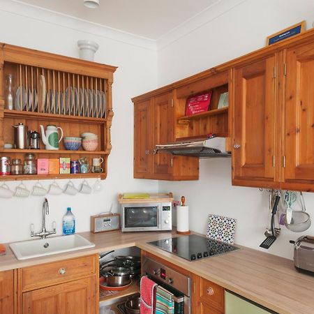 Cozy With Character Vibrant Cottage Style Flat At Leith Links Park 爱丁堡 外观 照片